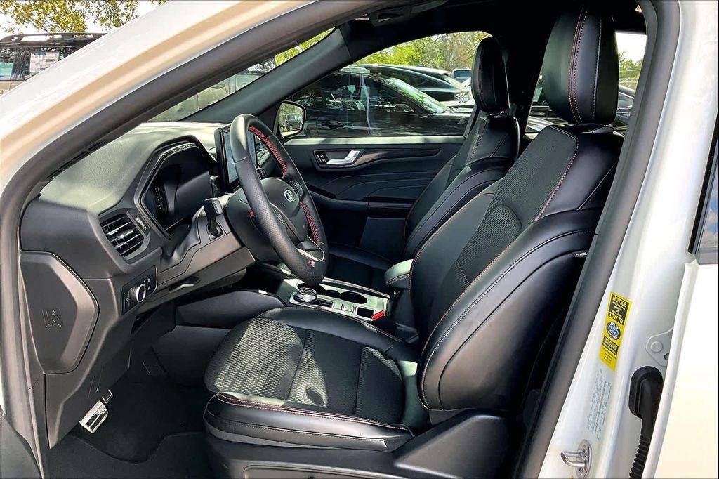 used 2024 Ford Escape car, priced at $25,259