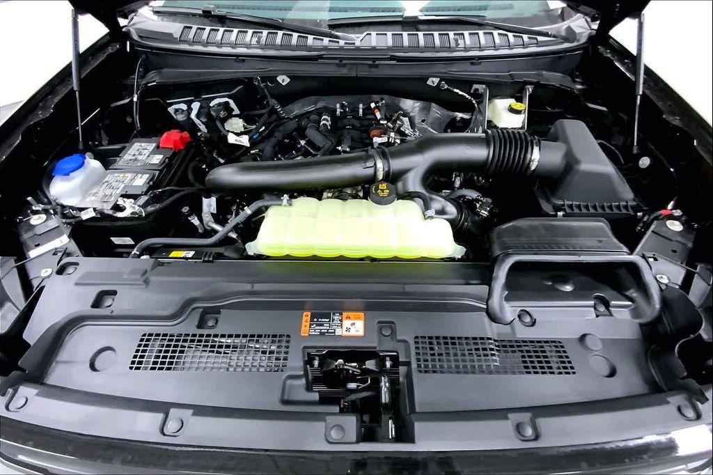 new 2025 Ford Expedition car, priced at $69,345