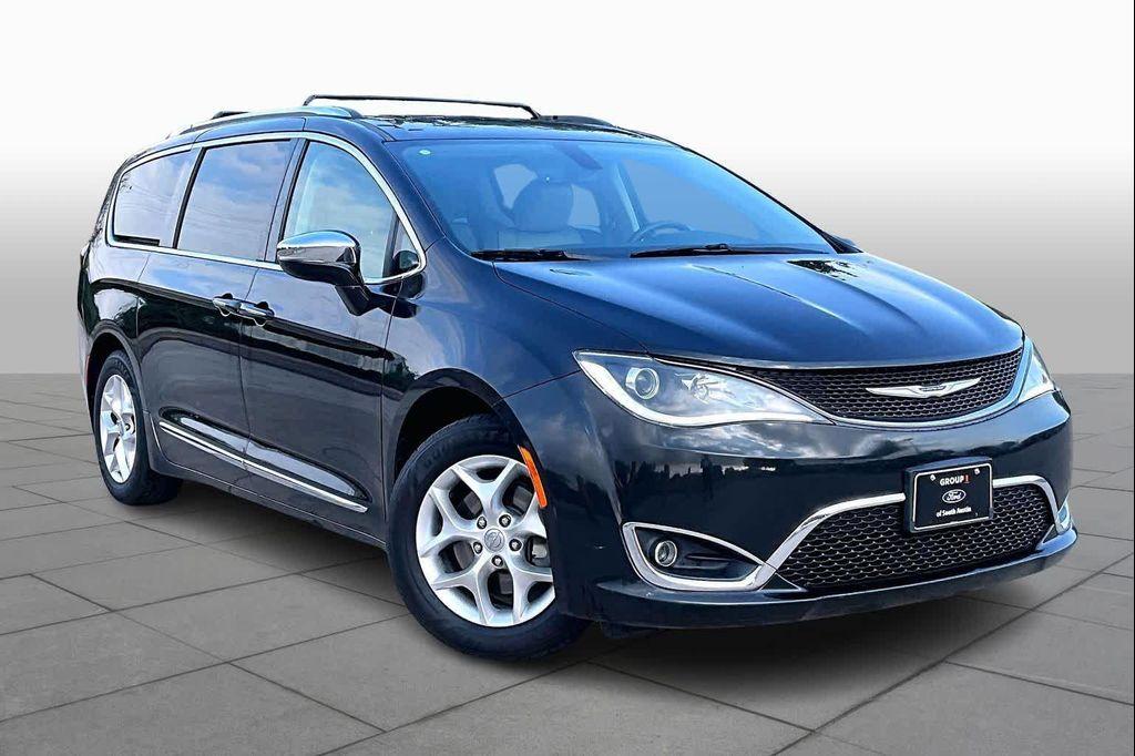 used 2020 Chrysler Pacifica car, priced at $13,985