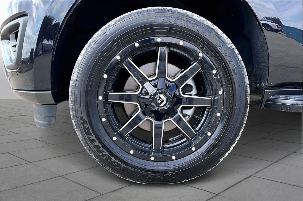 used 2020 Ford Expedition car, priced at $26,971