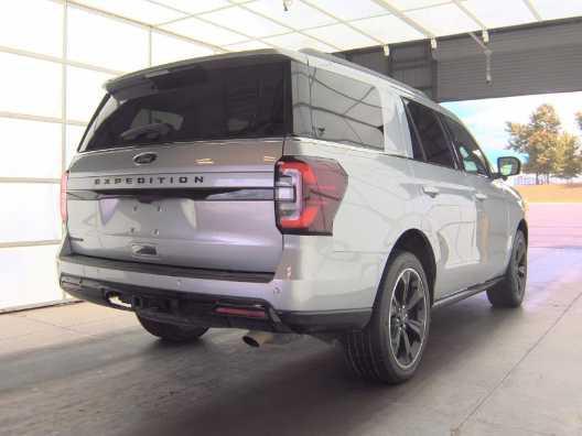 used 2024 Ford Expedition car, priced at $59,871