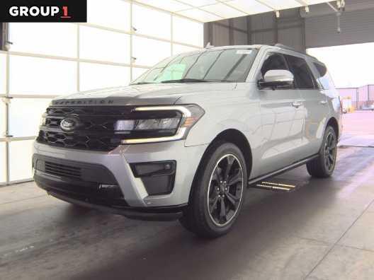 used 2024 Ford Expedition car, priced at $59,871