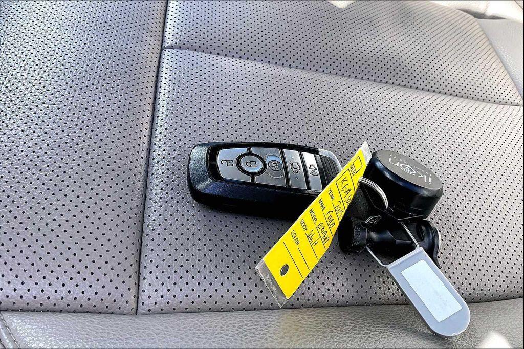 used 2019 Ford Expedition car, priced at $31,971