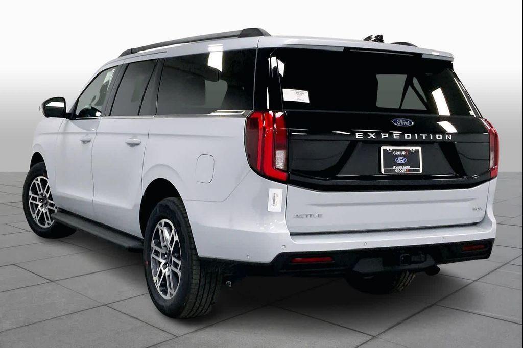 new 2025 Ford Expedition Max car, priced at $69,767