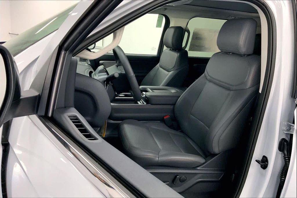 new 2025 Ford Expedition Max car, priced at $69,767