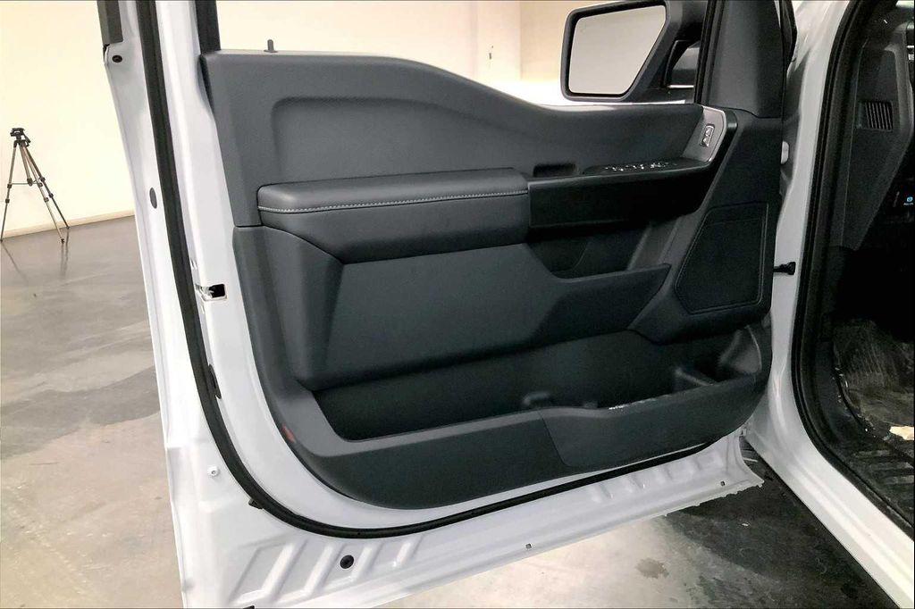new 2025 Ford F-150 car, priced at $43,092