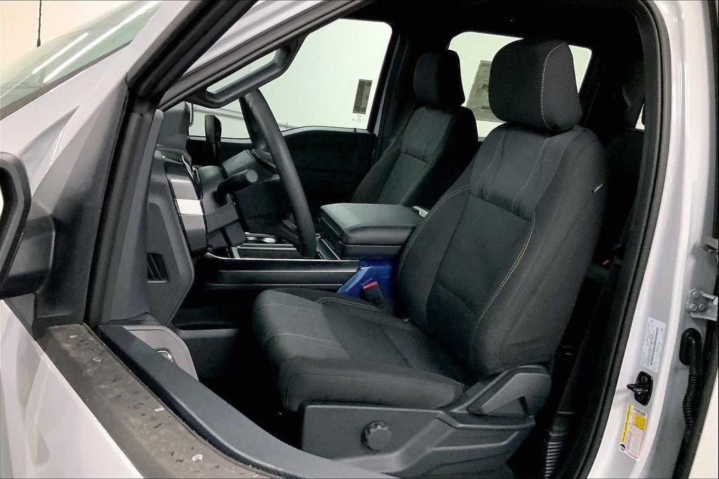 new 2025 Ford F-150 car, priced at $43,092