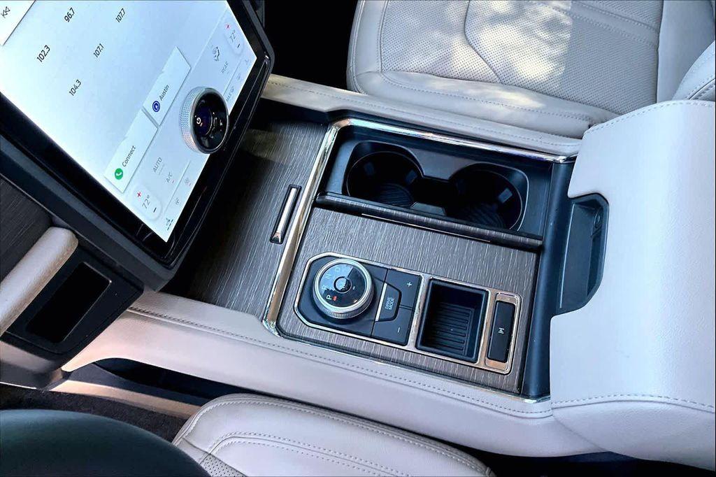 used 2022 Ford Expedition car, priced at $41,971