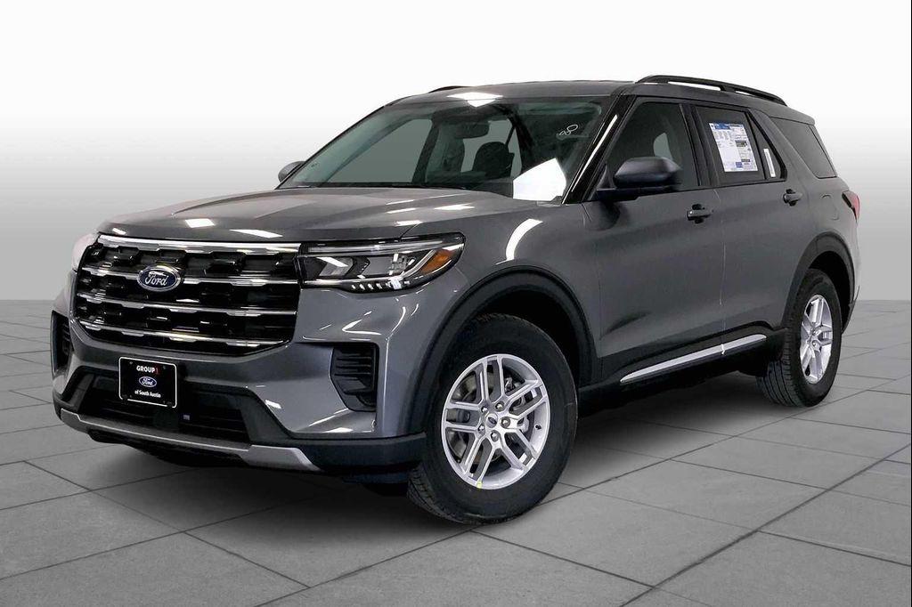 new 2025 Ford Explorer car, priced at $40,645