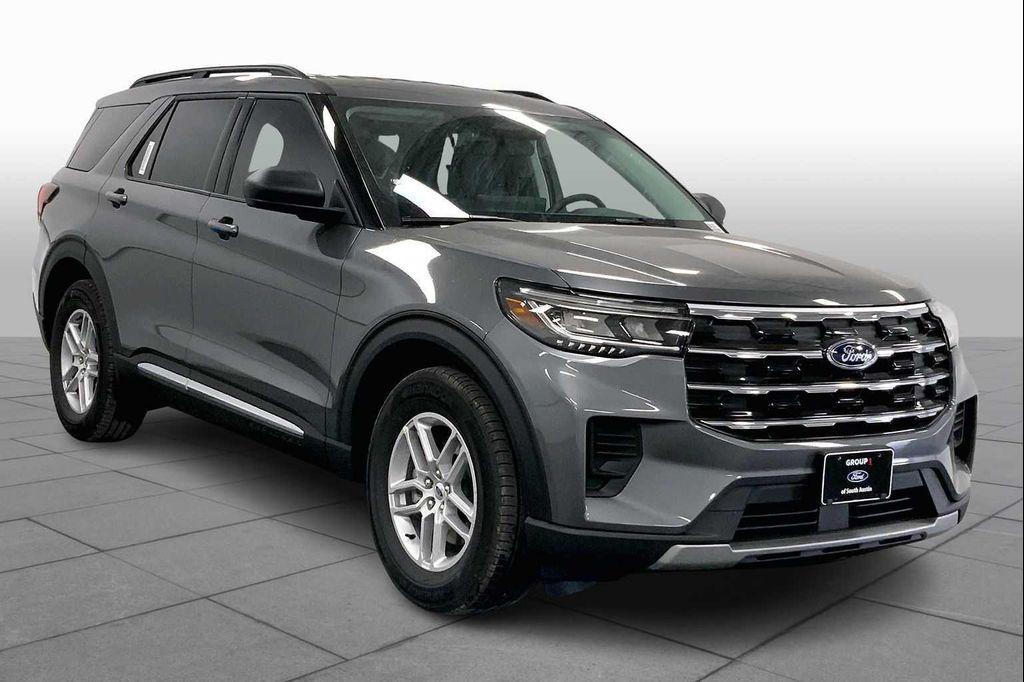 new 2025 Ford Explorer car, priced at $40,645
