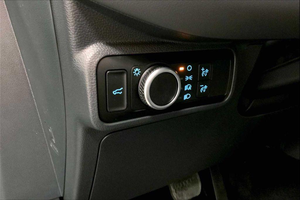 new 2025 Ford Explorer car, priced at $40,645
