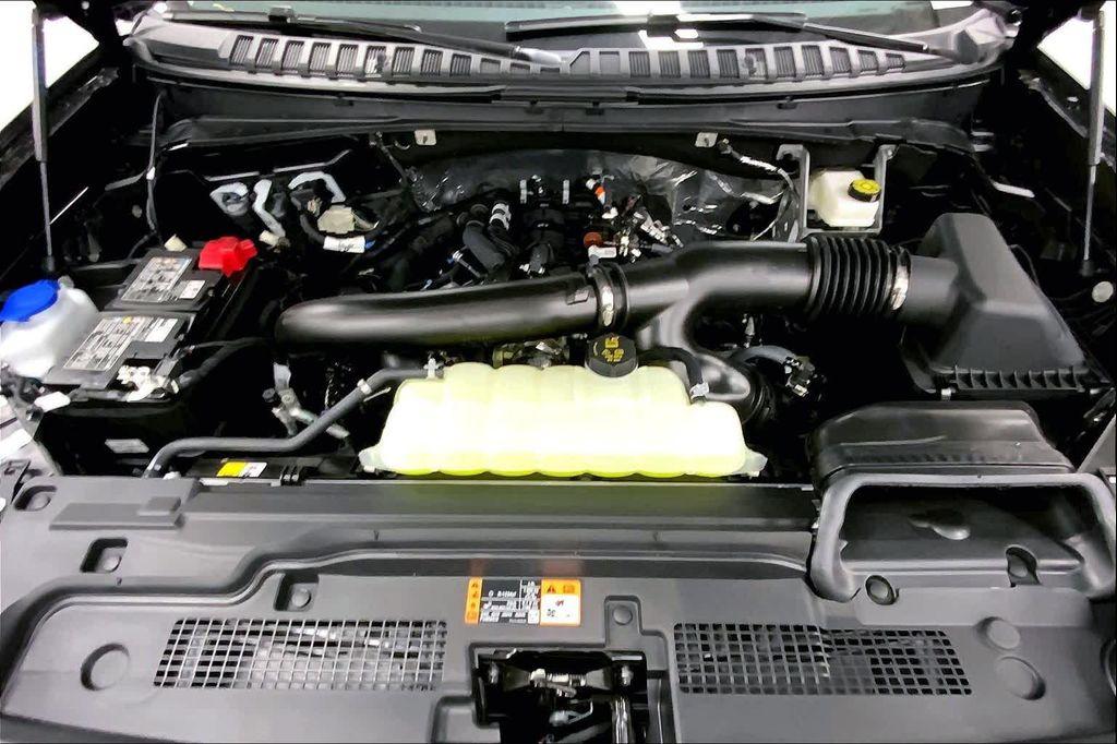 new 2025 Ford Expedition car, priced at $80,255