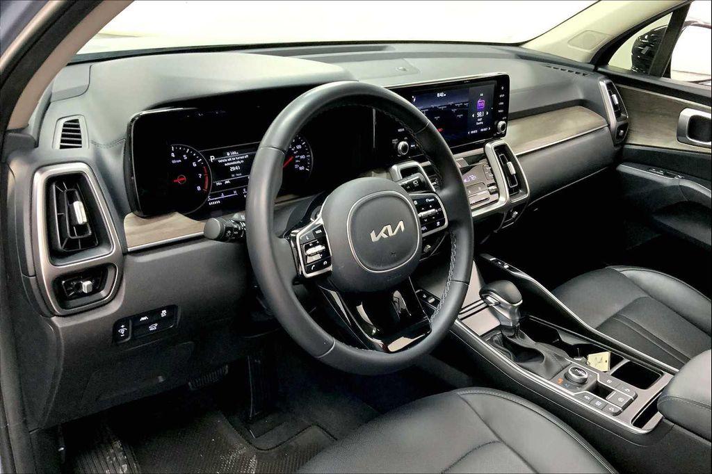 used 2022 Kia Sorento car, priced at $27,971