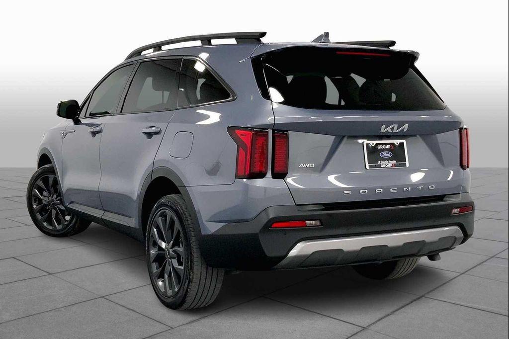 used 2022 Kia Sorento car, priced at $27,971