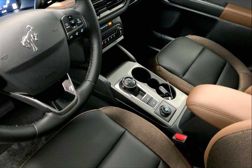 new 2025 Ford Bronco Sport car, priced at $33,964