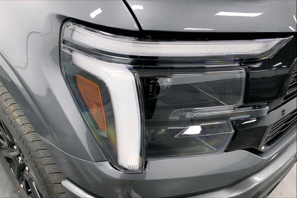 new 2025 Ford F-150 car, priced at $77,522