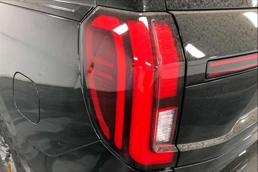 new 2025 Ford Expedition car, priced at $83,945