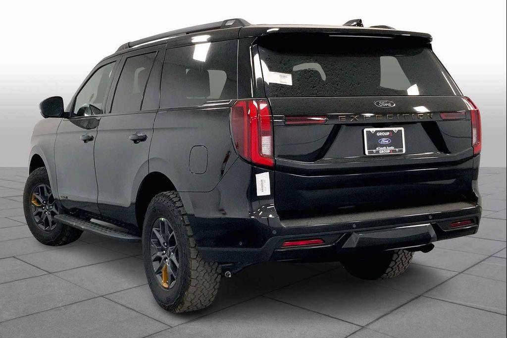 new 2025 Ford Expedition car, priced at $83,945