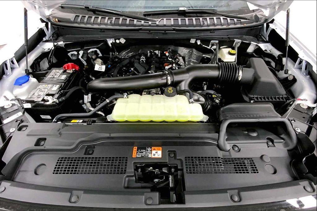 new 2025 Ford Expedition Max car, priced at $90,165