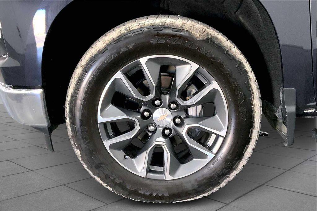 used 2024 Chevrolet Silverado 1500 car, priced at $38,583