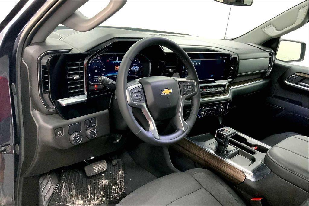 used 2024 Chevrolet Silverado 1500 car, priced at $38,583