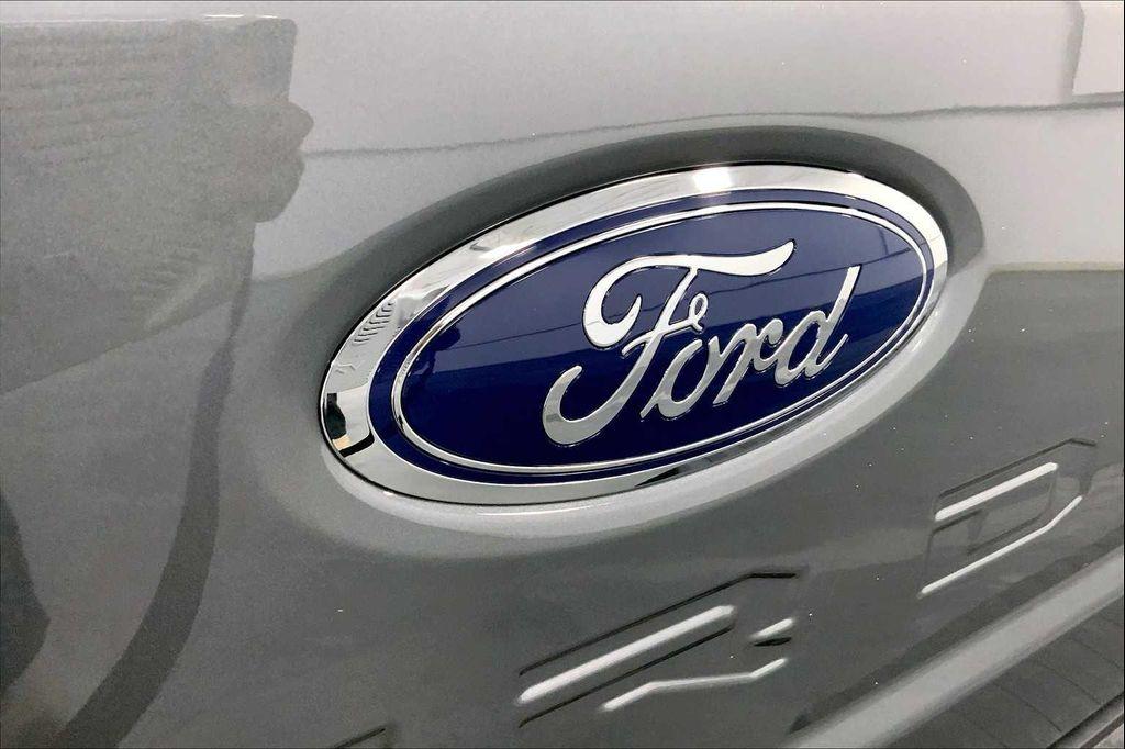 new 2025 Ford F-250 car, priced at $75,305