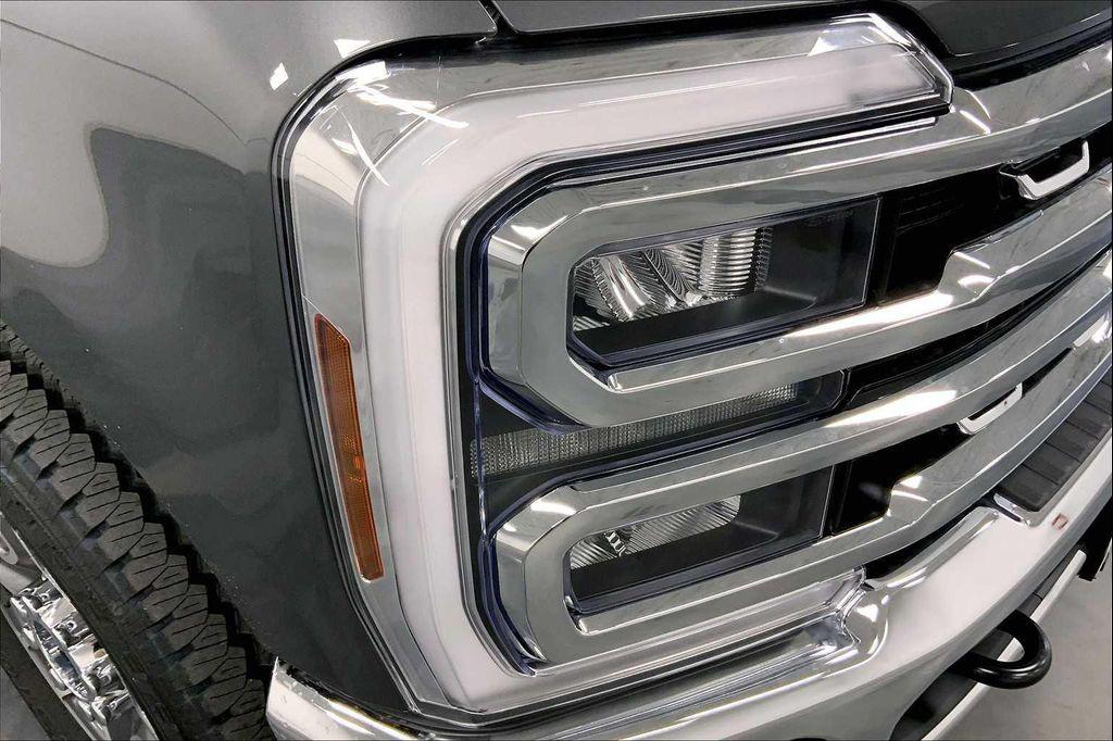 new 2025 Ford F-250 car, priced at $75,305