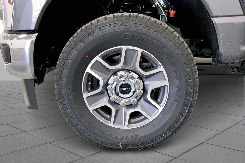 new 2025 Ford F-250 car, priced at $75,305