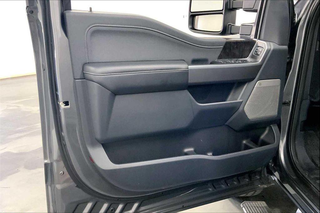 new 2025 Ford F-250 car, priced at $75,305