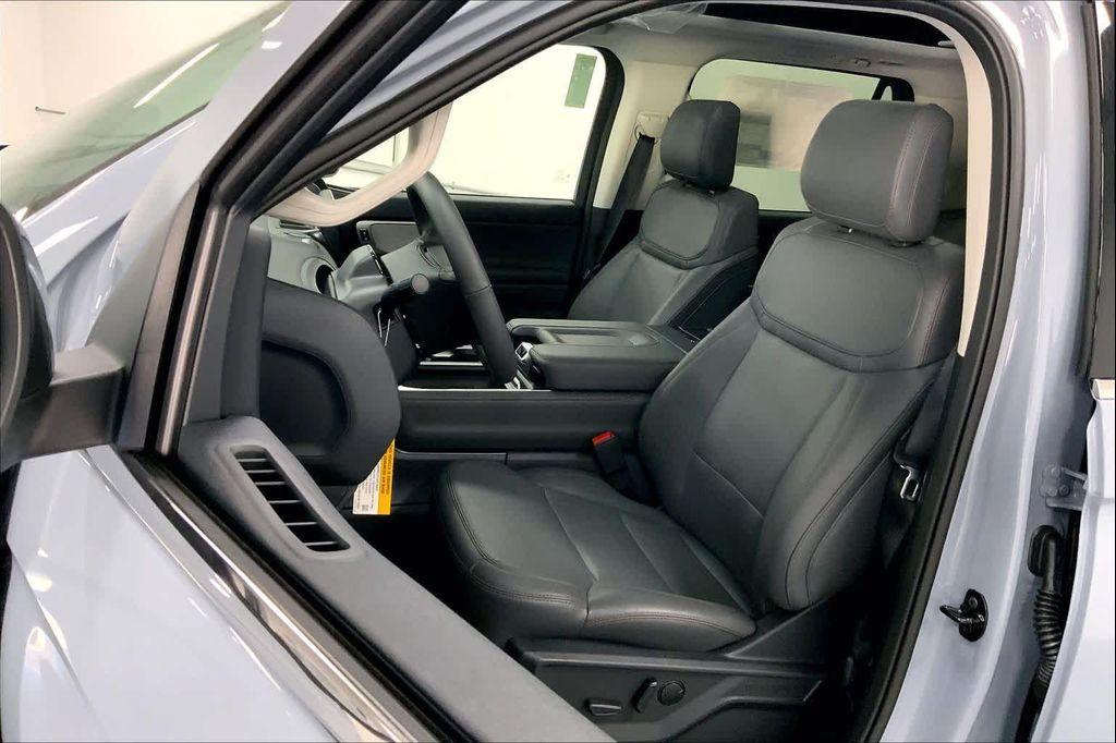 new 2025 Ford Expedition Max car, priced at $70,623