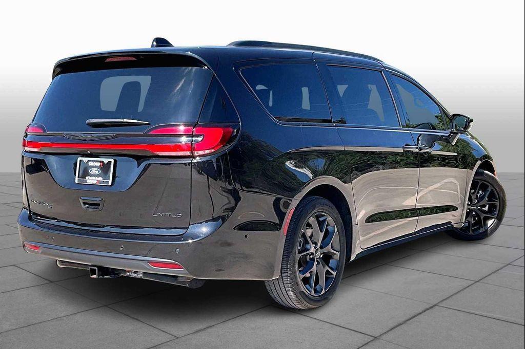 used 2023 Chrysler Pacifica car, priced at $29,585