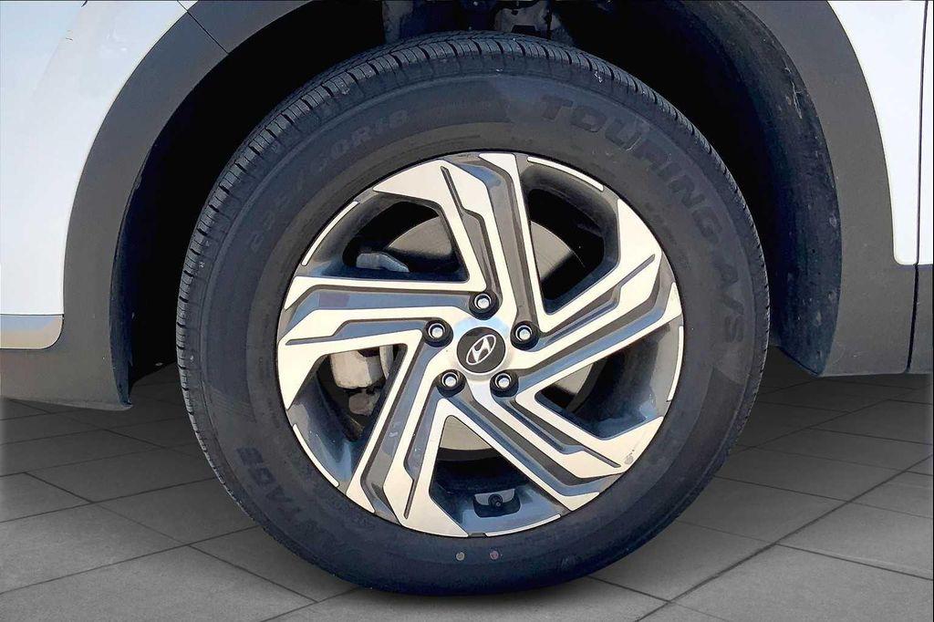 used 2023 Hyundai Santa Fe car, priced at $18,984