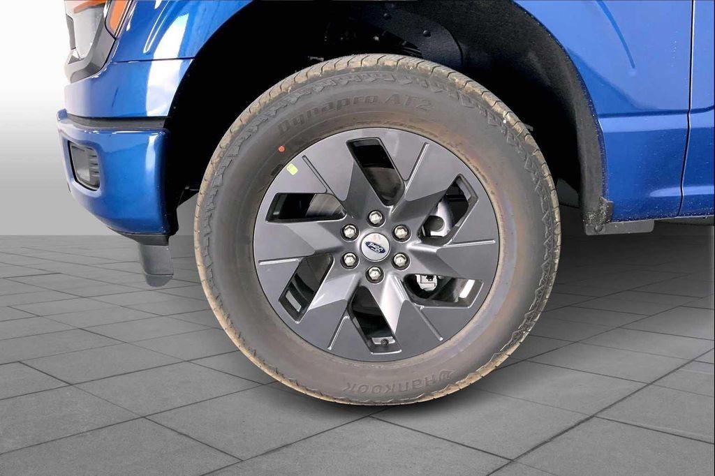 new 2025 Ford F-150 car, priced at $50,665