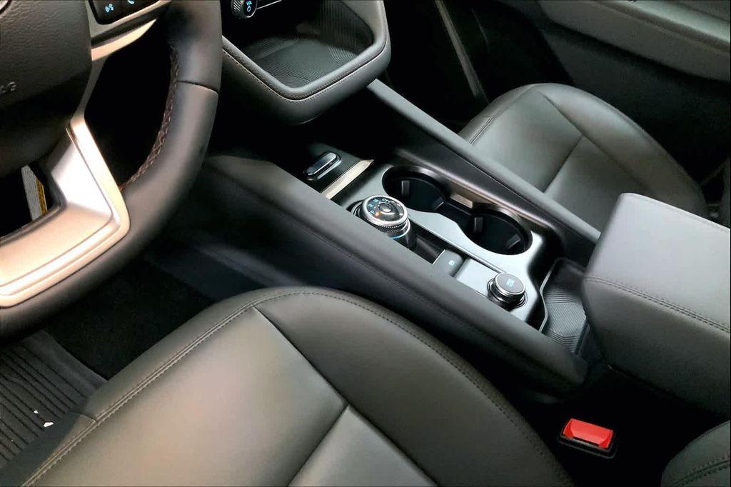 new 2025 Ford Explorer car, priced at $44,165