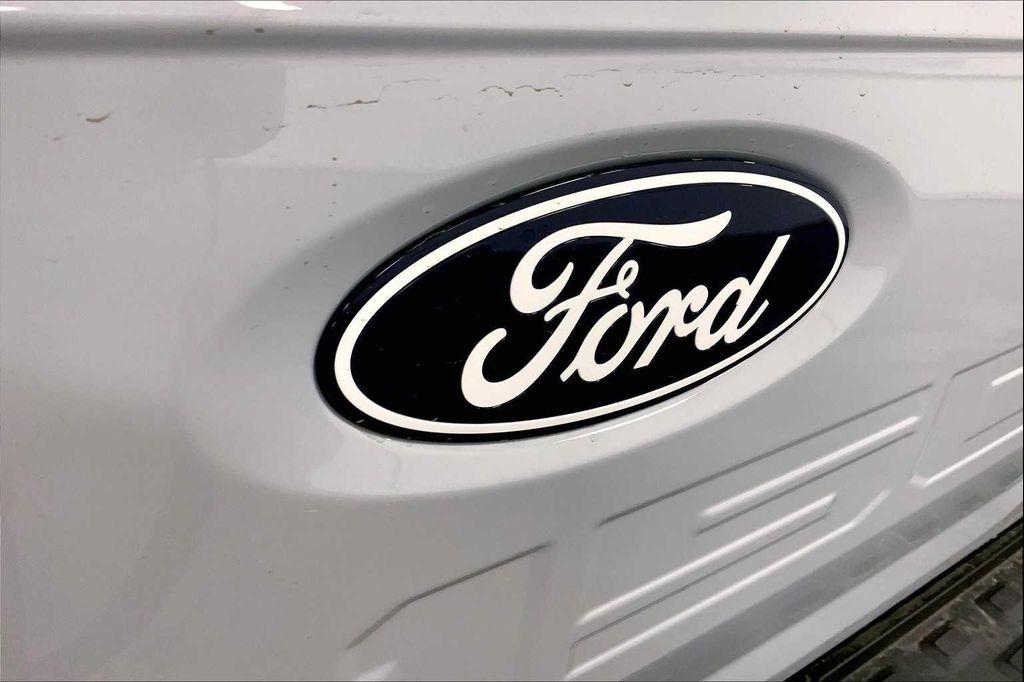 new 2025 Ford F-150 Lightning car, priced at $62,462