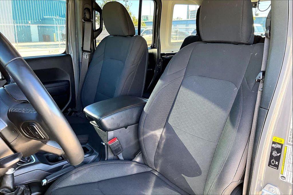 used 2022 Jeep Wrangler Unlimited car, priced at $36,971