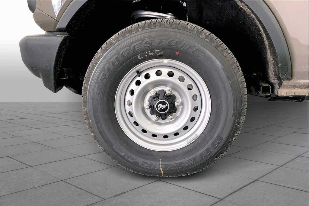 new 2025 Ford Bronco car, priced at $38,988