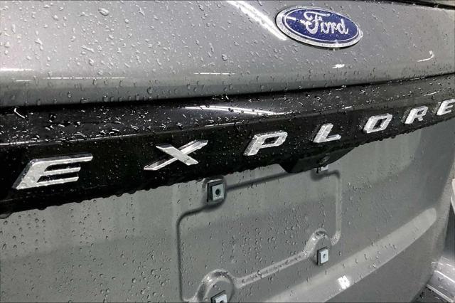 new 2025 Ford Explorer car, priced at $39,988