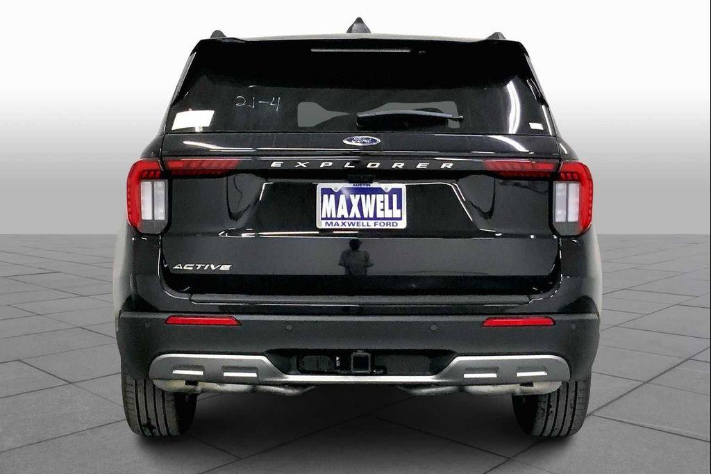 new 2025 Ford Explorer car, priced at $44,165