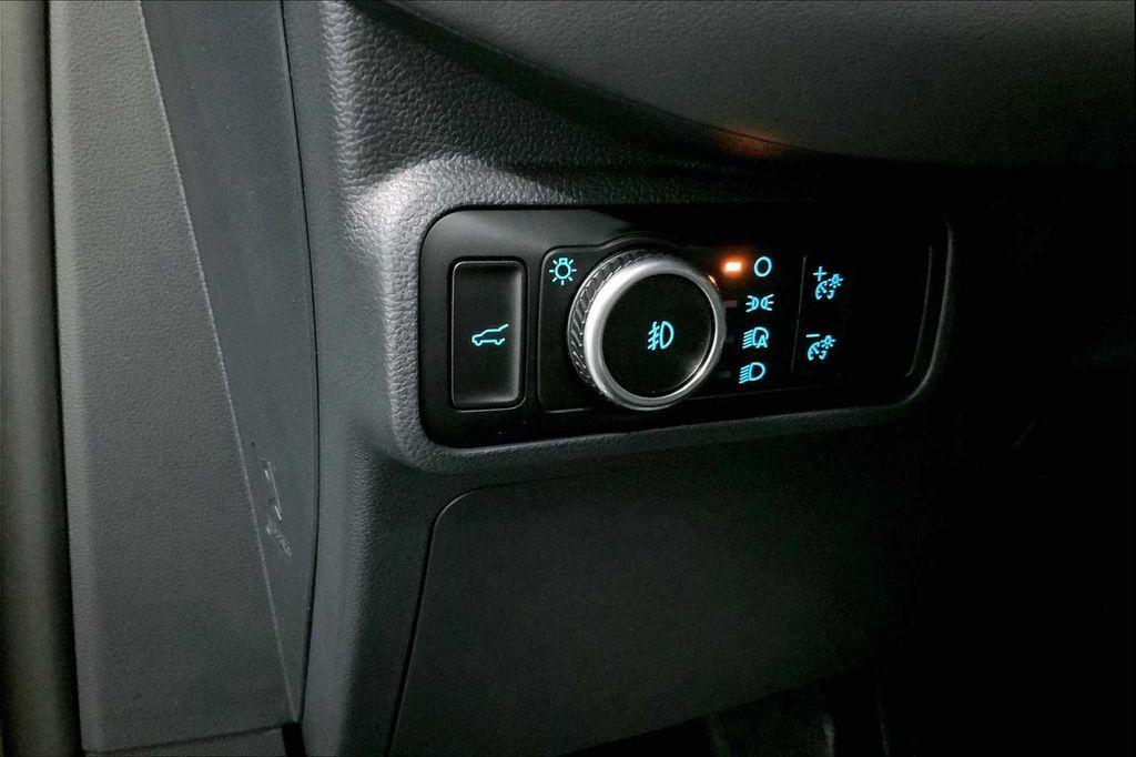 new 2025 Ford Explorer car, priced at $44,165