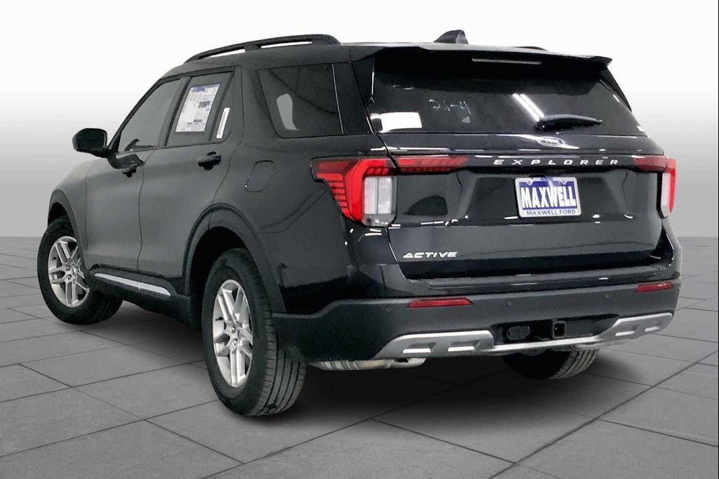 new 2025 Ford Explorer car, priced at $44,165