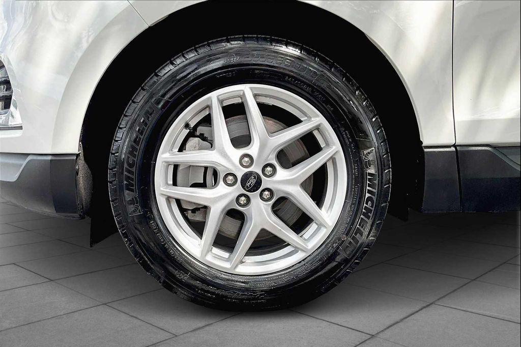 used 2024 Ford Edge car, priced at $25,980