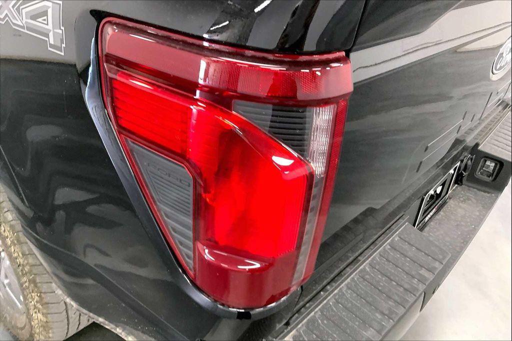 new 2025 Ford F-150 car, priced at $50,270