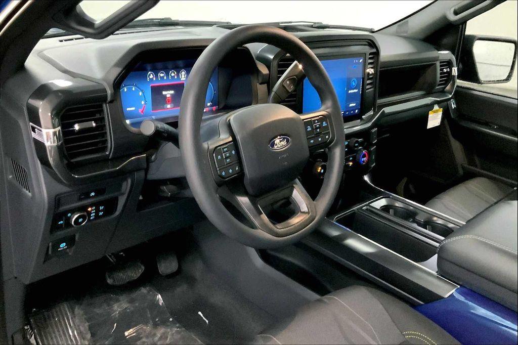 new 2025 Ford F-150 car, priced at $40,895