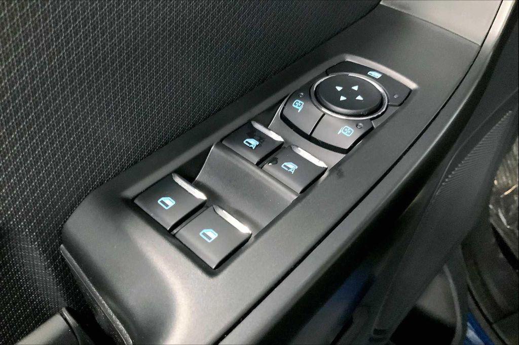new 2025 Ford F-150 car, priced at $40,895