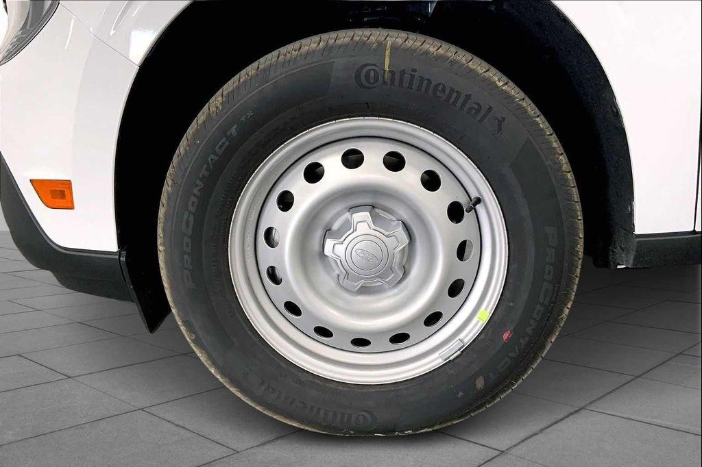 new 2025 Ford Maverick car, priced at $29,582