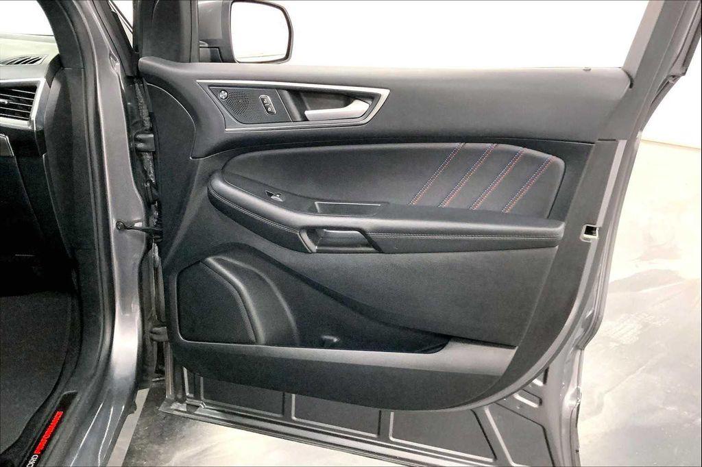 used 2024 Ford Edge car, priced at $34,983