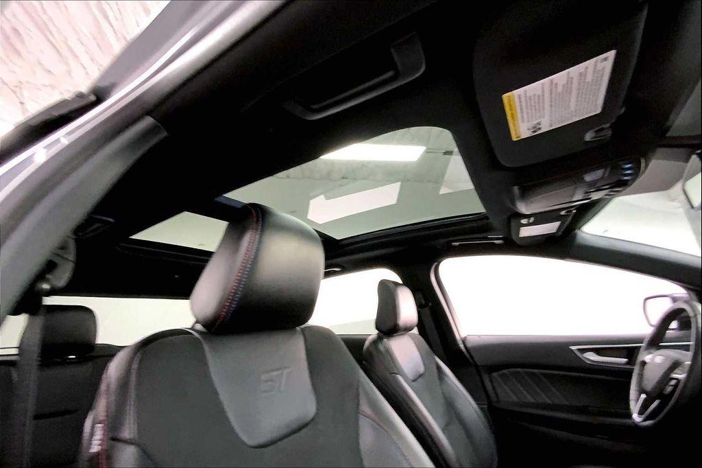 used 2024 Ford Edge car, priced at $34,983
