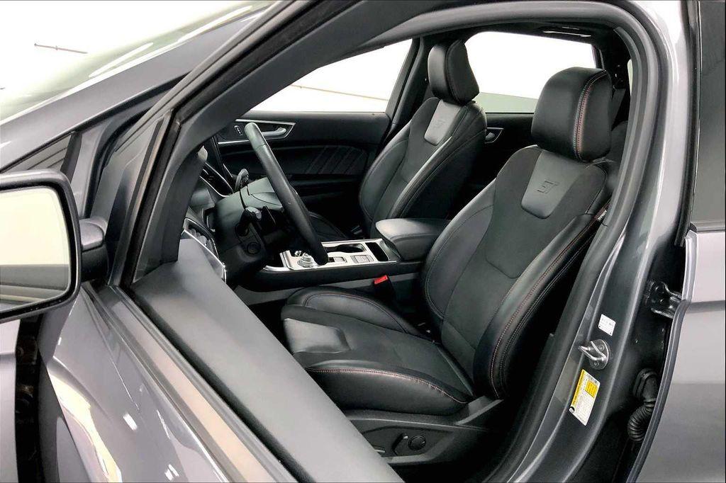 used 2024 Ford Edge car, priced at $34,983