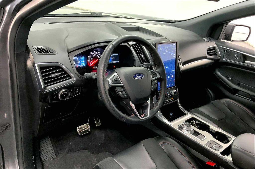 used 2024 Ford Edge car, priced at $34,983